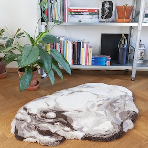 Tufted Rug - Handmade Abstract Carpet, Modern Home Decor, Unique Tufting