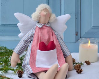 Handgjord linneängeldocka – Tilda-stil, 38 cm