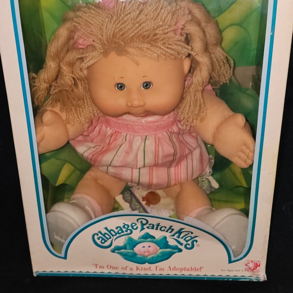 CABBAGE PATCH KID Doll Vintage 2004 In Original Box with the Birth Certificate