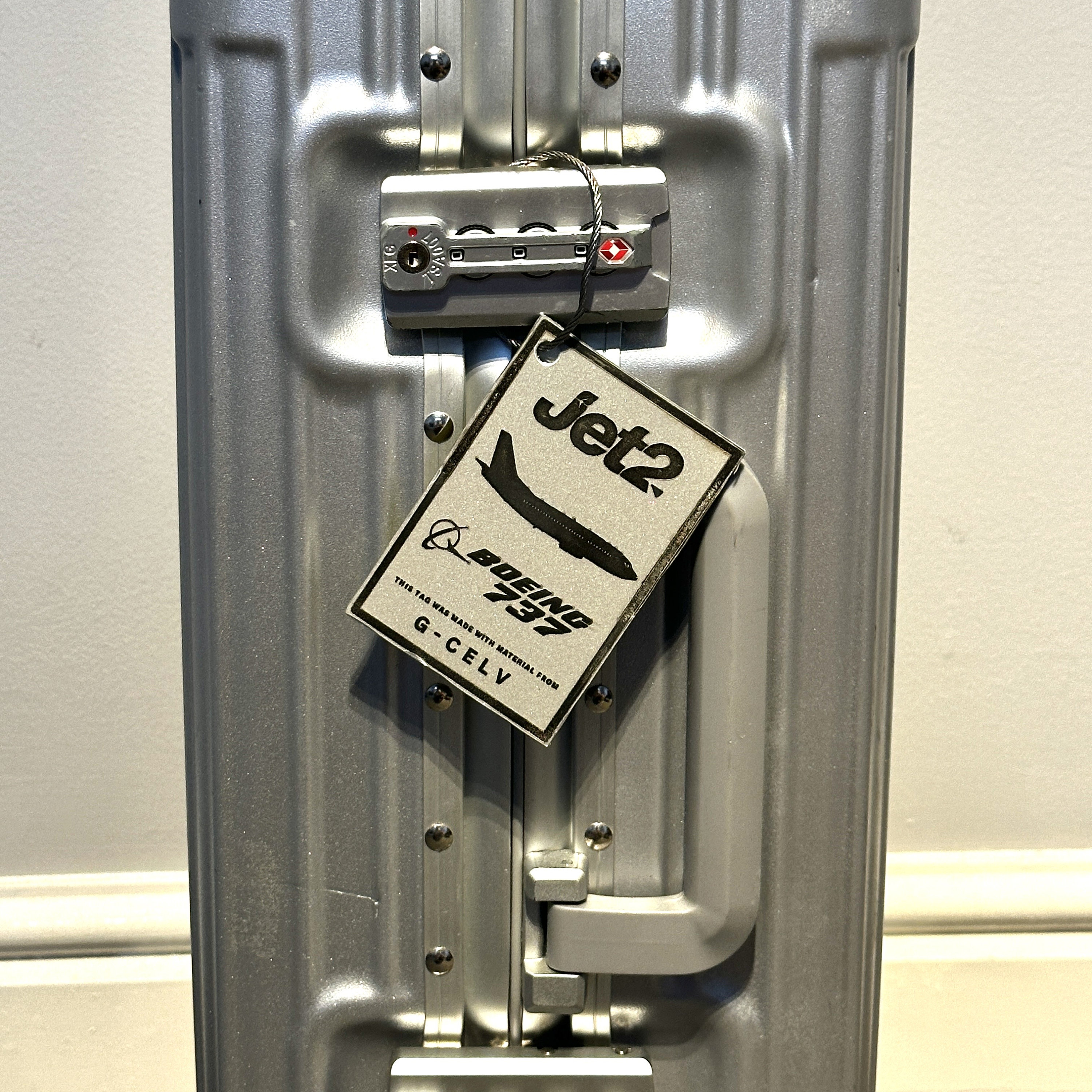 Jet2 Boeing 737 G CELV Fuselage Cut Luggage Tag Keychain Keyring Plaque Collectible Airbus Memorabilia Pilot Gift Engraved Laser Etsy