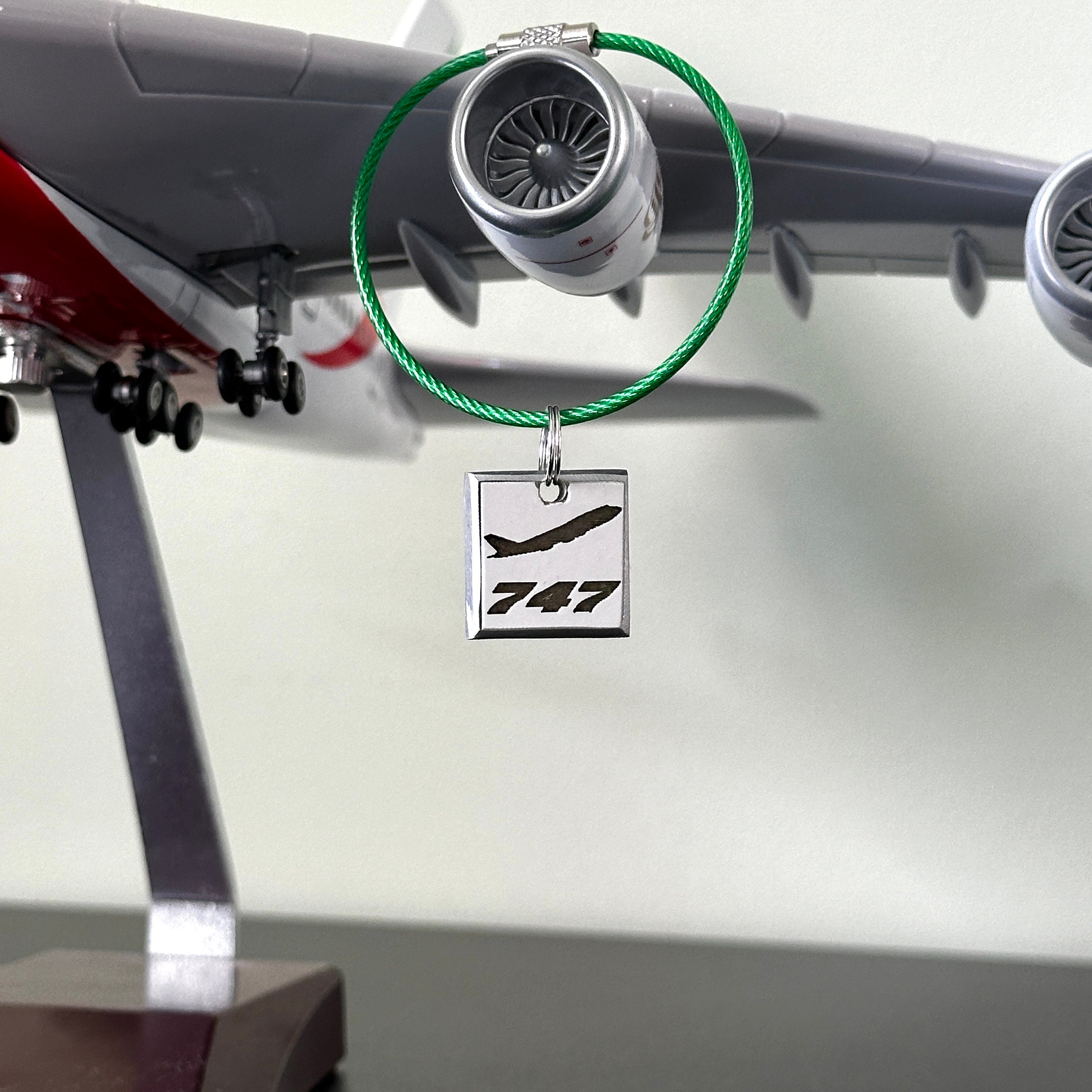 British Airways Boeing 747 G BYGC Fuselage Cut Keychain Keyring Plaque british-airways-boeing-747-g-bygc-fuselage-cut-keychain-keyring-plaque