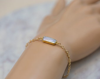 Pearl Bracelet - Gold Bracelet - Delicate Bracelet - Dainty Gold Bracelet - Goldfilled Bracelet - Gold Chain Bracelet - Chain Link Bracelet