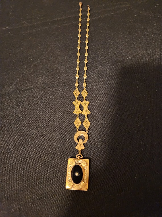 Beautiful & Unique Locket - image 1