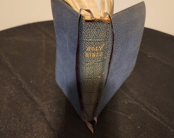 The Oxford Self-Pronouncing Bible.  Approx 1936