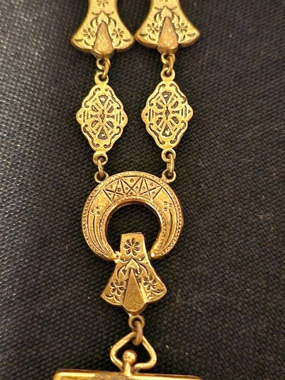 Beautiful & Unique Locket - image 3