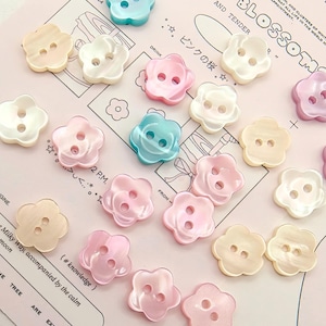 Pearlescent Flower-Shaped Buttons for Sewing and Crafts, 11.5mm, 10pcs/20pcs