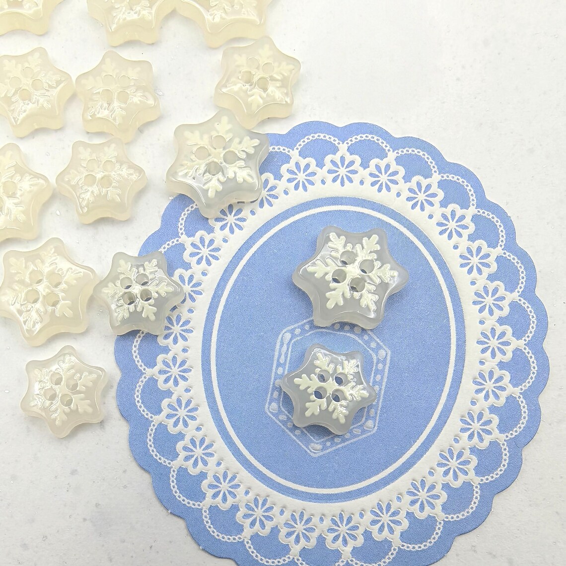 Snowflake-shaped Sewing Buttons for Clothing and Craft Supplies, 13mm ...
