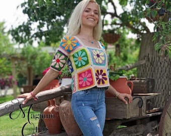 Floral Crop Top, Colorful Daisy Sweater, Crochet Crop Top, Summer Crop Top, Granny Square Crop Top, Half Sleeve Crop, Crop Top For Woman