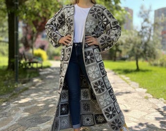Gray Floral Cardigan, Crochet Long Jacket, Daisy Cardigan, Oversize Boho Coat, Granny Square Coat, Grey Cotton Jacket, Hand Knitted Sweater