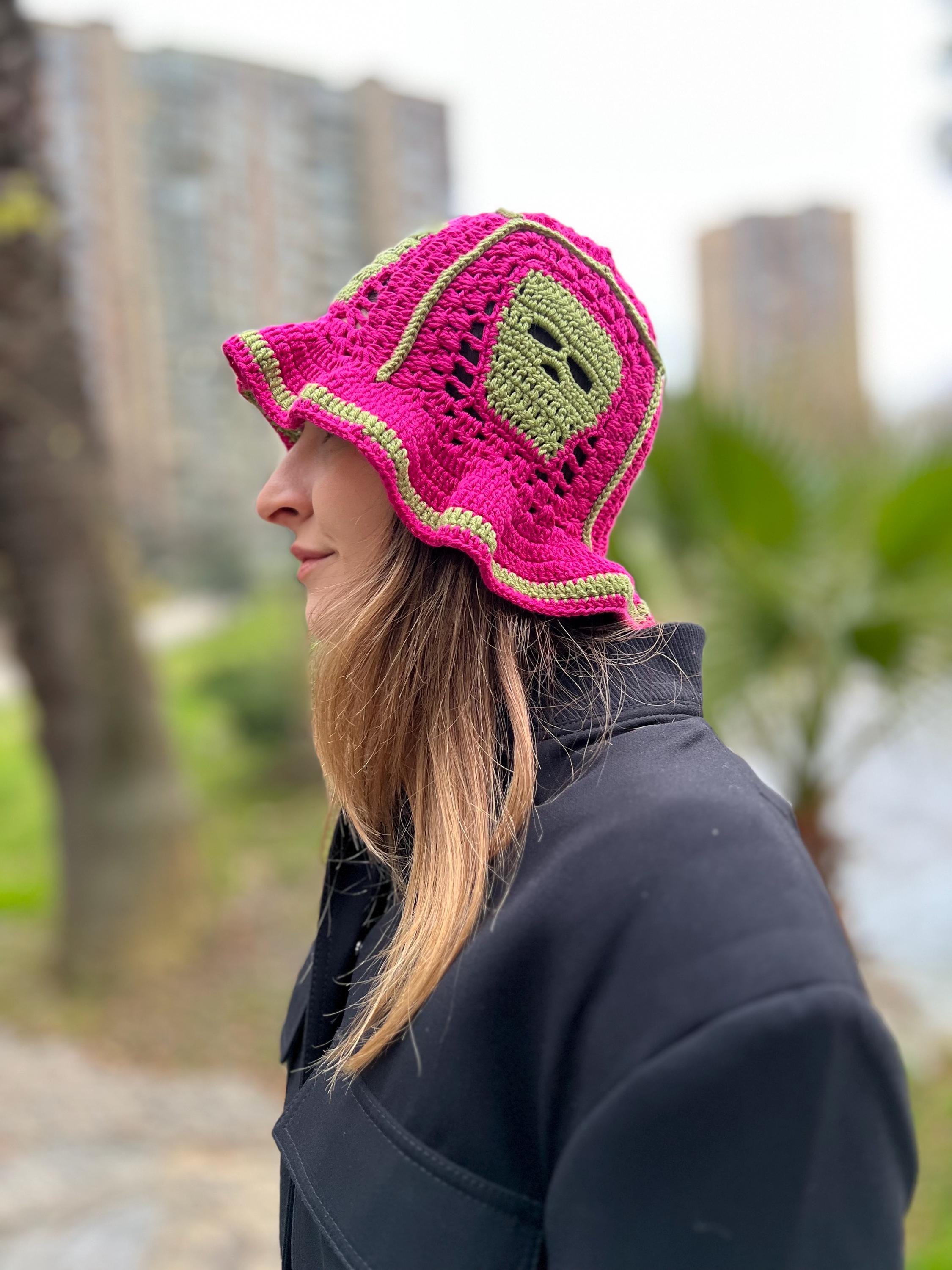 Alexander McQueen Pink Skull Jacquard Bucket Hat Women main image 2