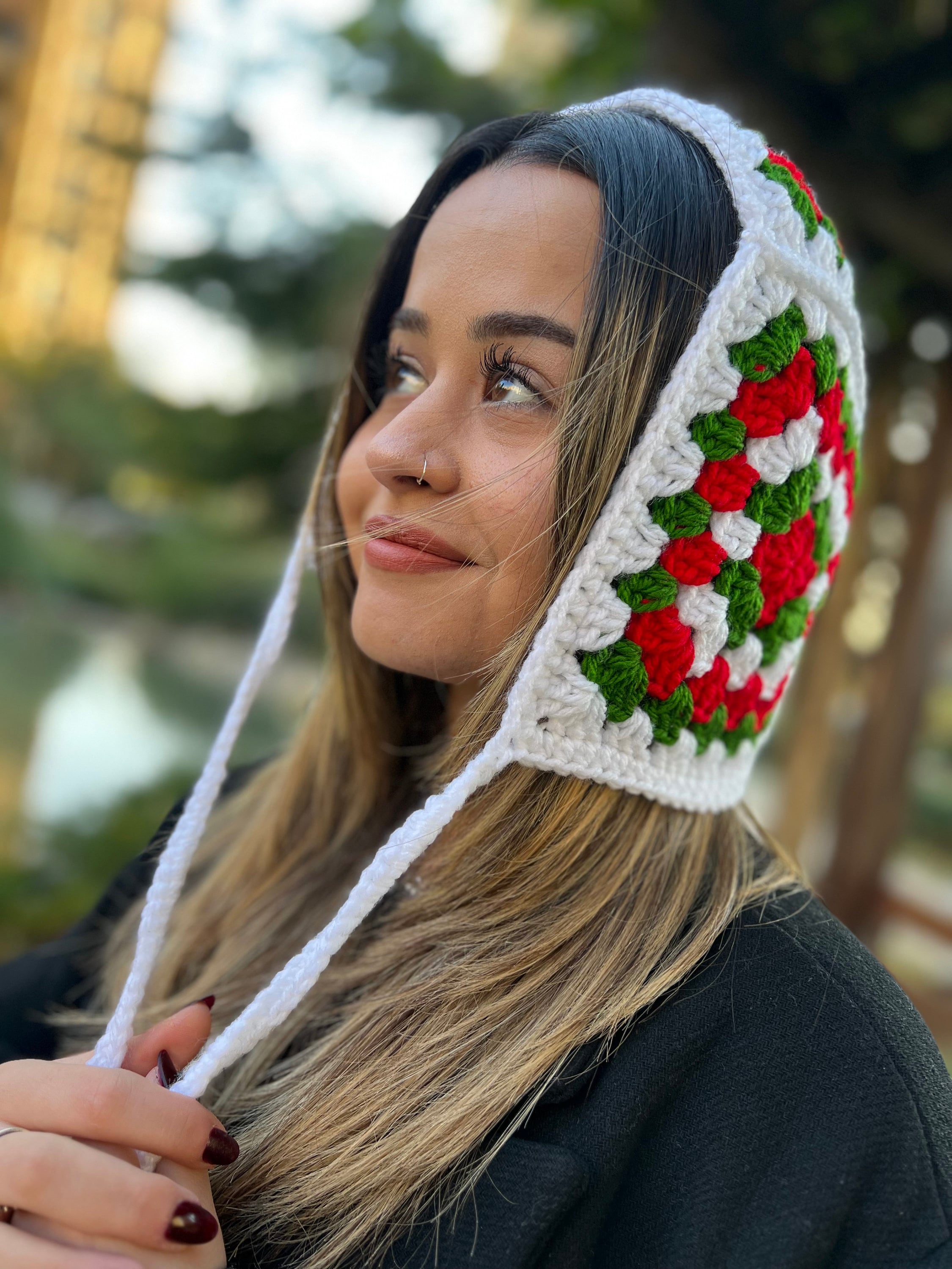 Christmas Crochet Bonnet, Granny Square Red Green Festive Tie Hood - Etsy