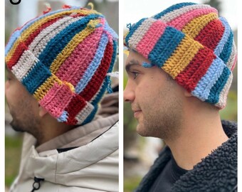カラフルなクロシェ編みのメンズビーニー。心地よい厚手のチャンキー