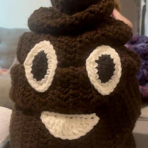 Copri carta igienica Emoji cacca - Modello all'uncinetto