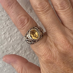 Vintage Lemon Quartz and Sterling Silver Ring/ Size 8 / stamped 925 / NOS/ 2000