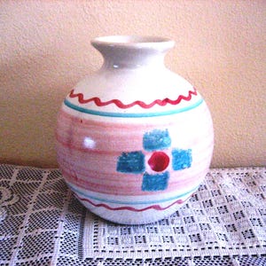 Southwest Style Studio Pottery Vase in Pastel Colors, Small Glazed Southwest Design Bud Vase