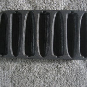 Vintage Cast Iron Corn Bread Muffin Mold Pan, 7 Stick Cornbread Pan, Rustic Farmhouse Wall Decor