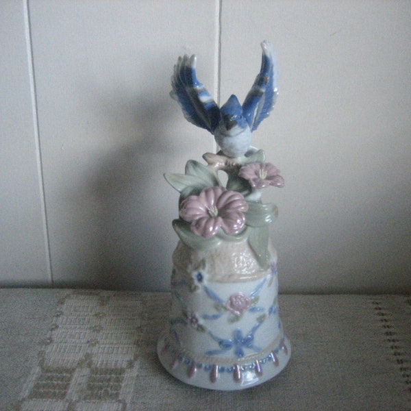 Lefton Blue Jay Music Box, Vintage Bird Musical Box, Footed Bell Shaped Music Box With Bluejay, WORKS Plays "Wind Beneath My Wings"