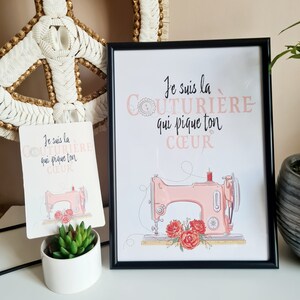 Affiche ou carte "Je suis la couturière qui pique ton cœur" | 2 | Couturière / Machine à coudre / idée cadeau passion loisirs | A4 / 10x15
