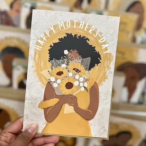 Tarjeta del Día de la Madre para mujer negra, tarjetas de felicitación de reina, melanina, afro, girasoles, flores, mamá afroamericana diversa, mamá