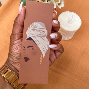Signet Visage de Cléo Femme Noire. Mélanine afro-américain page keeper Afro headwrap abstrait noir appartenant à l'art fille noire magie