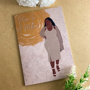 Tarjeta del Día de la Madre Negra Feliz - Mum In A Million Tarjetas de felicitación de Black Queen Mujer negra Mágica Mamá diversa Mamá afroamericana Mamá