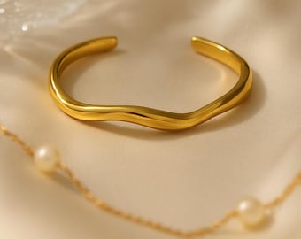 Waterproof Gold Cuff Bracelet, 18K Gold Plated Wavy Cuff Bracelet, Minimalist Open Cuff, Stackable Statement Jewelry, Stackable Gold Jewelry