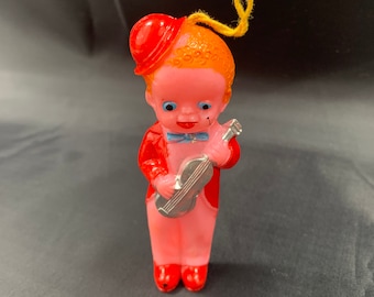 Rattle in hard plastic and hand painted of 9 cm (3.97 inch) - 40s - vintage - mint condition