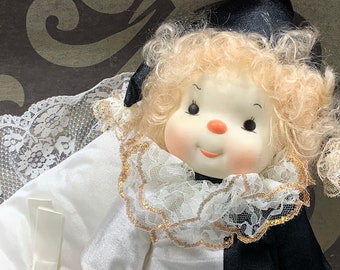 Cute rag doll on cushion - Pierrot - 37 cm - with vinyl face and hands - vintage - Mint - Valentine's gift