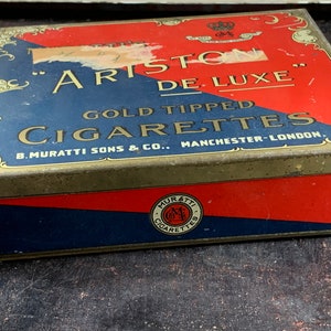 Scatola per sigarette rettangolare rosso-blu, coperchio incernierato, sigarette in latta ariston de luxe