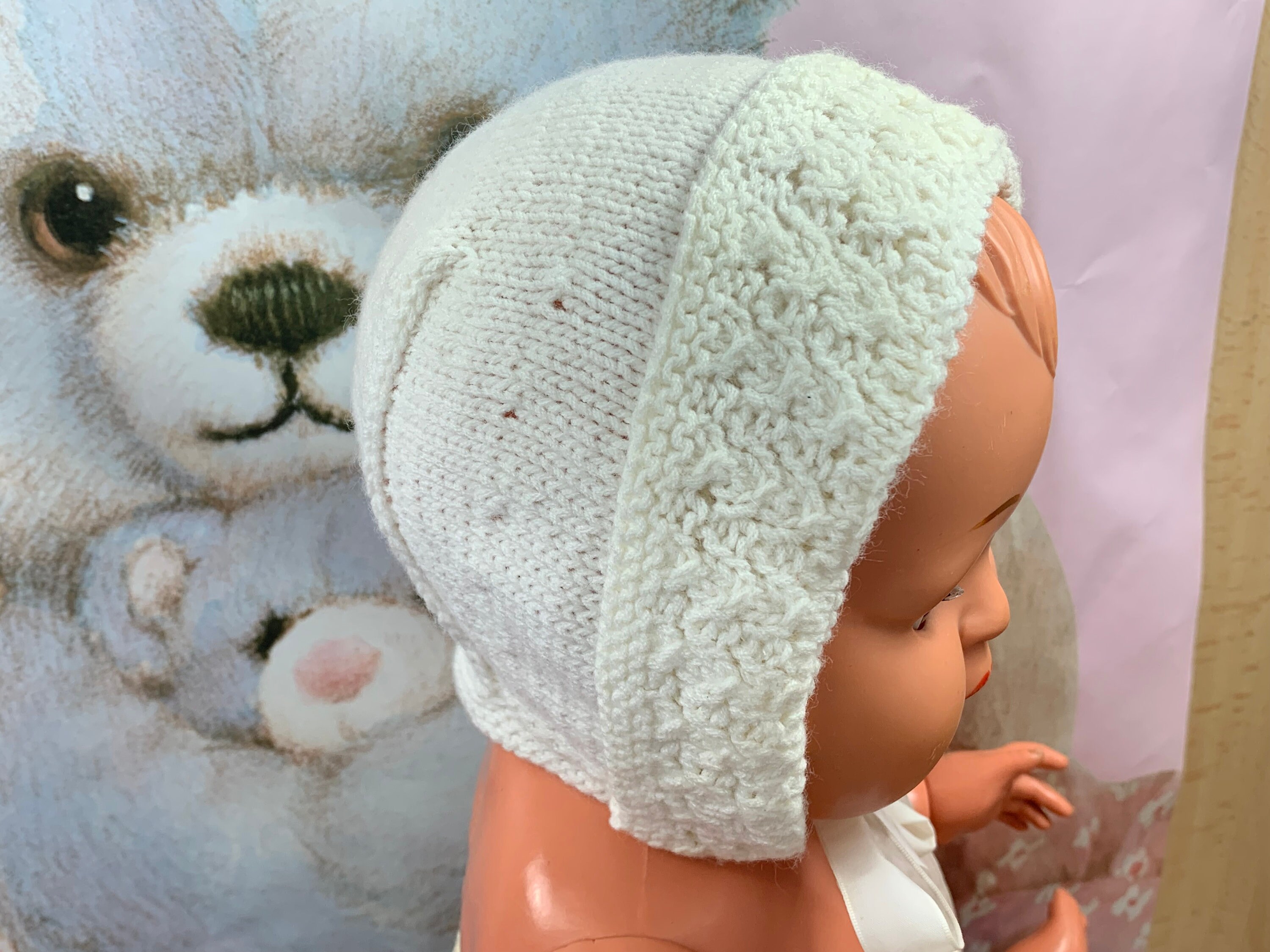 So Cute, This Beautiful Vintage Baby Hat - Baby or Doll Hat  display picture 3