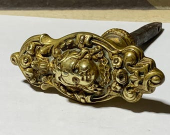 Tirador de puerta antiguo de cobre con cabeza de ángel – tirador de puerta de latón ornamentado – herrajes de puerta vintage – estilo barroco