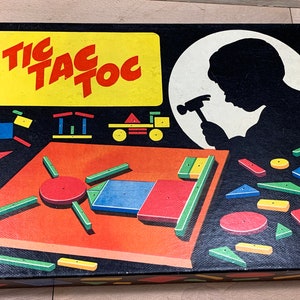Vintage - educatief - Tic Tac Toc - bouwpakketje met hamertje