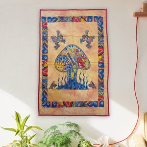 キノコカエルの手作り自然タペストリー壁掛け、ビーズとスパンコールで刺繍、テキスタイルアート、森の植物のホームデコレーション、ボヘミアンルーム