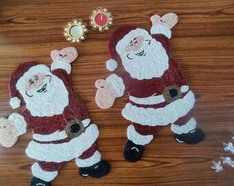 Handmade Christmas Table Runner Santa on Sleigh, Red and white Santa Beaded table runner with placemats, Santa home decor, Christmas Gifting