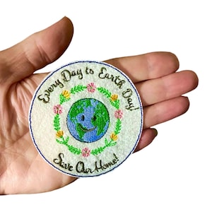 I love the world iron on patch,globe patch embroidered thermoad sticker patch, for those who love to travel mountain camping nature adventur