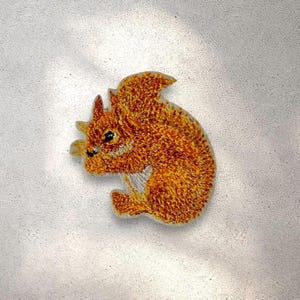 Squirrel Patch, Forest Animal Badge, Decorative Patch, DIY Embroidery, Embroidered Applique, Applique Motif, Gift for Squirrel Lover,Tiny