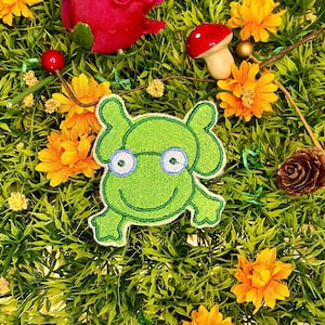 Cute frog embroidered iron on sewing on patch badge for clothes Embroidered Patch Patch Jacket Patch Mini , DIY stripes,backpack patch