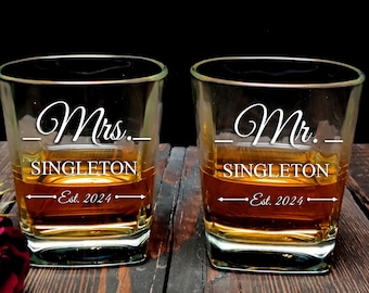Mr and Mrs Glasses - Mr and Mrs Couples Gifts for Wedding Custom Engraved Egagment Glass, Set of 2 Whiskey Mr and Mrs Glass Personalized