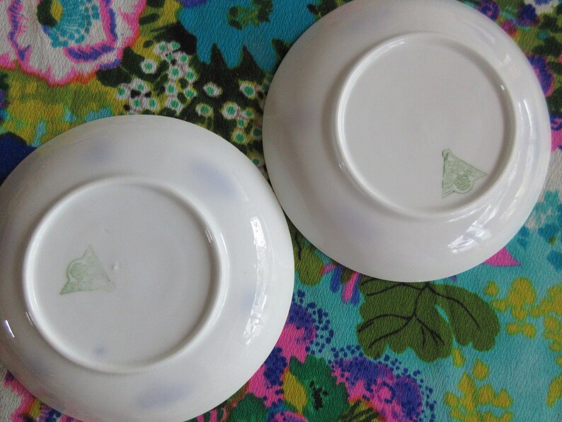 Antique Adderley's blue Chelsea China / Smooth, Embossed Leaf / Raised