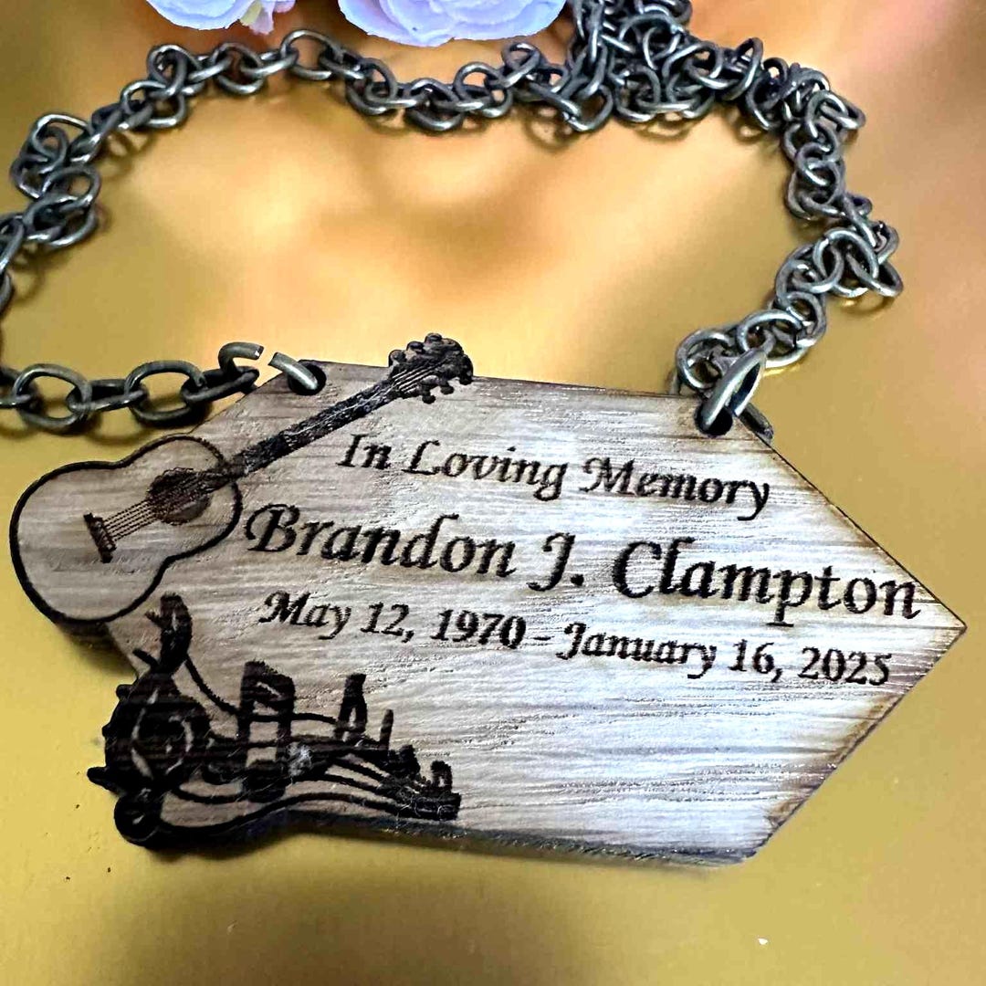 Plaque Notes Engraved Wooden Urn Name Tag: Personalized Memorial Plaque With Music ...