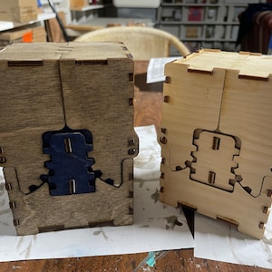 Gear operated deckbox