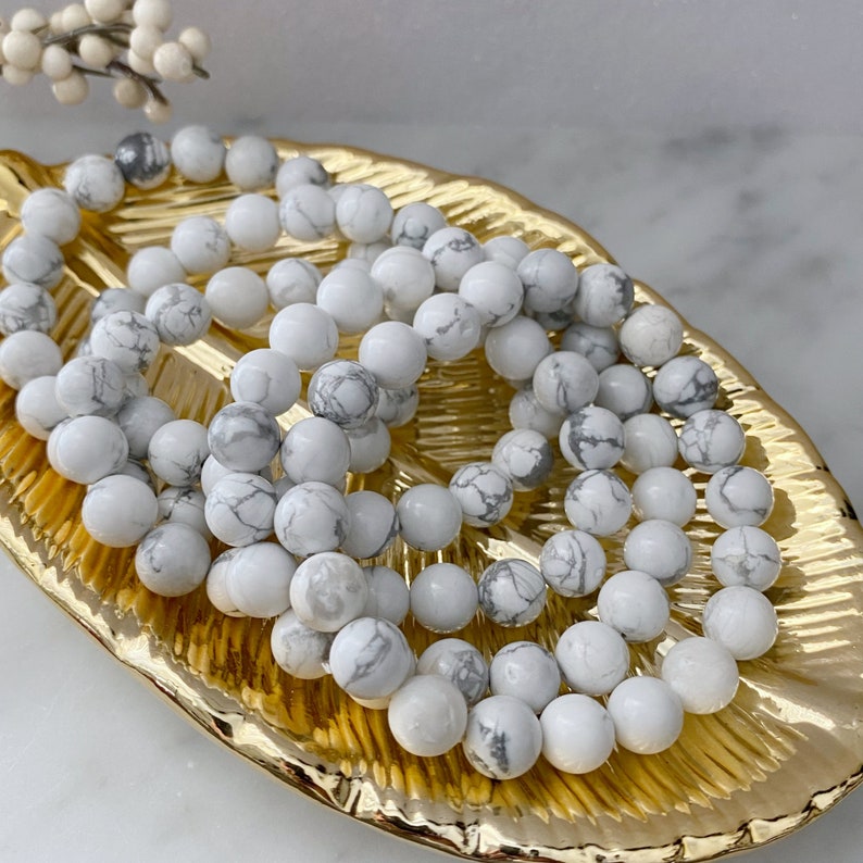 8mm Howlite Beaded Bracelet | Polished White Howlite Gemstone Bead ...