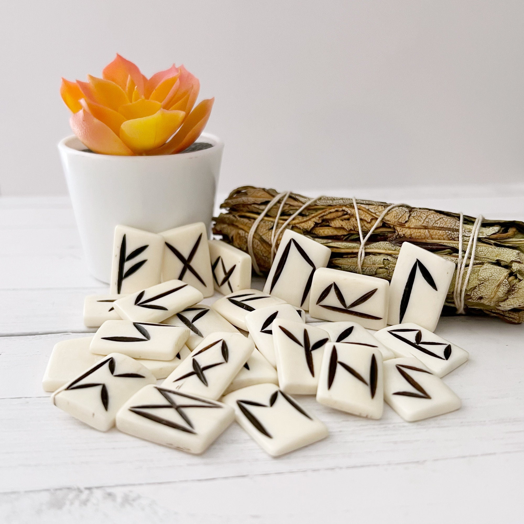 Deluxe Bone Throwing Kit Bone Divination Set Osteomancy Witch Altar