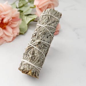 Organic Blue Sage Smudge Stick, 4&quot; Blue Grandmother Sage Smudge Stick, Smoke Cleansing Tool for Energy, Clearing, Purifies, Spiritual Work