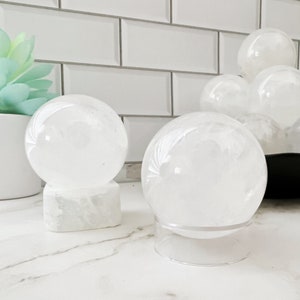 40mm Quartz Crystal Ball | Crystal Quartz Sphere | Quartz Orb | Clear Quartz Sphere for Altar, Scrying, Divination, Meditation, Crown Chakra