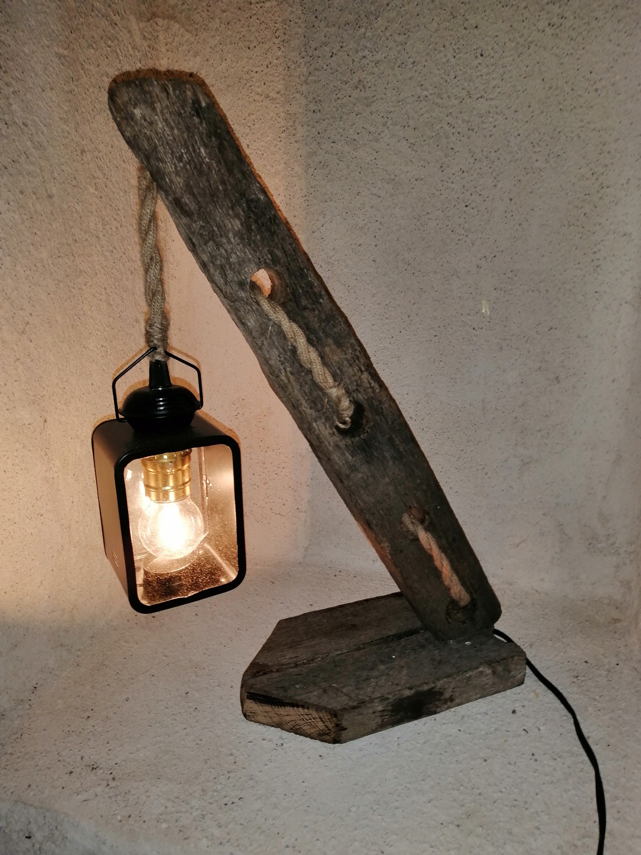 Lampe en Bois Rustique