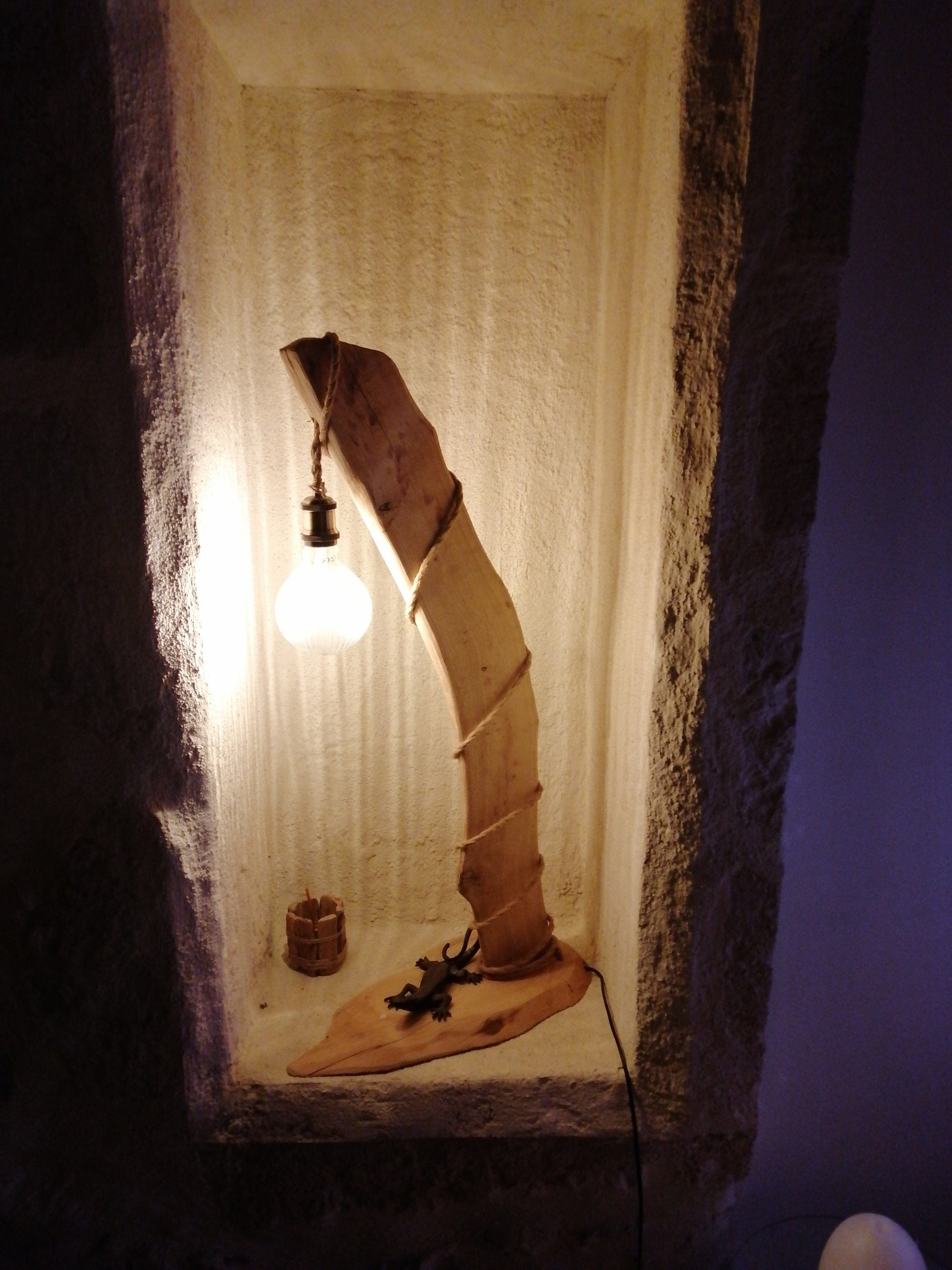 Lampe en Bois Flotté