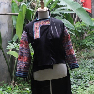 Traditional vintage Jacket Hmong Hill Tribe Embroidered Tribal White Hmong costume