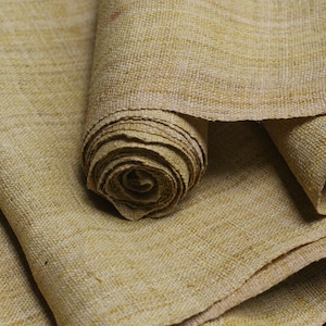 6 e 7 m Cânhamo amarelo tingido naturalmente Rolo inteiro Cânhamo da tribo das colinas Tecido tailandês feito à mão, trama grossa crua, Cânhamo orgânico natural, Corante vegetal colorido