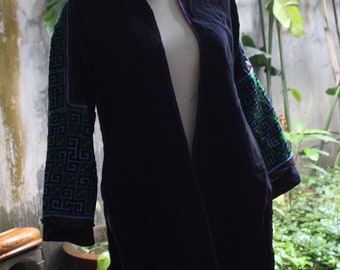 Traditional vintage Jacket Hmong Hill Tribe Embroidered